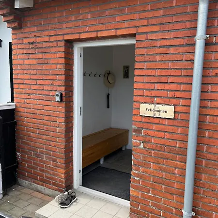 5 Person, Charming Townhouse In Villa