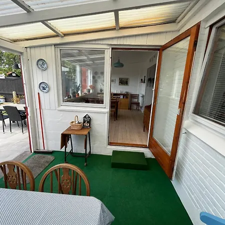 5 Person, Charming Townhouse In Villa